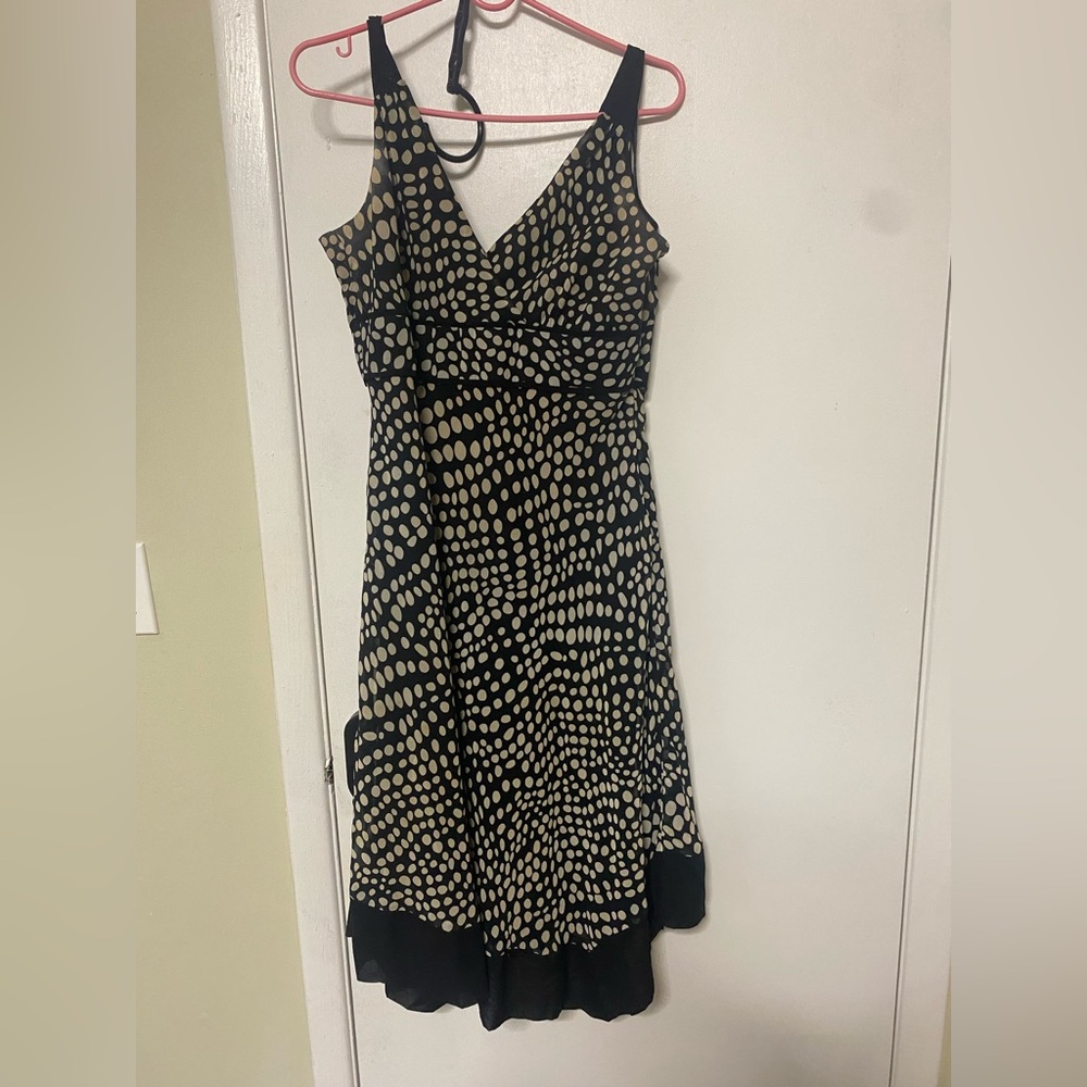 Evan Picone Black and White Sleeveless V-Neck Midi Sundress